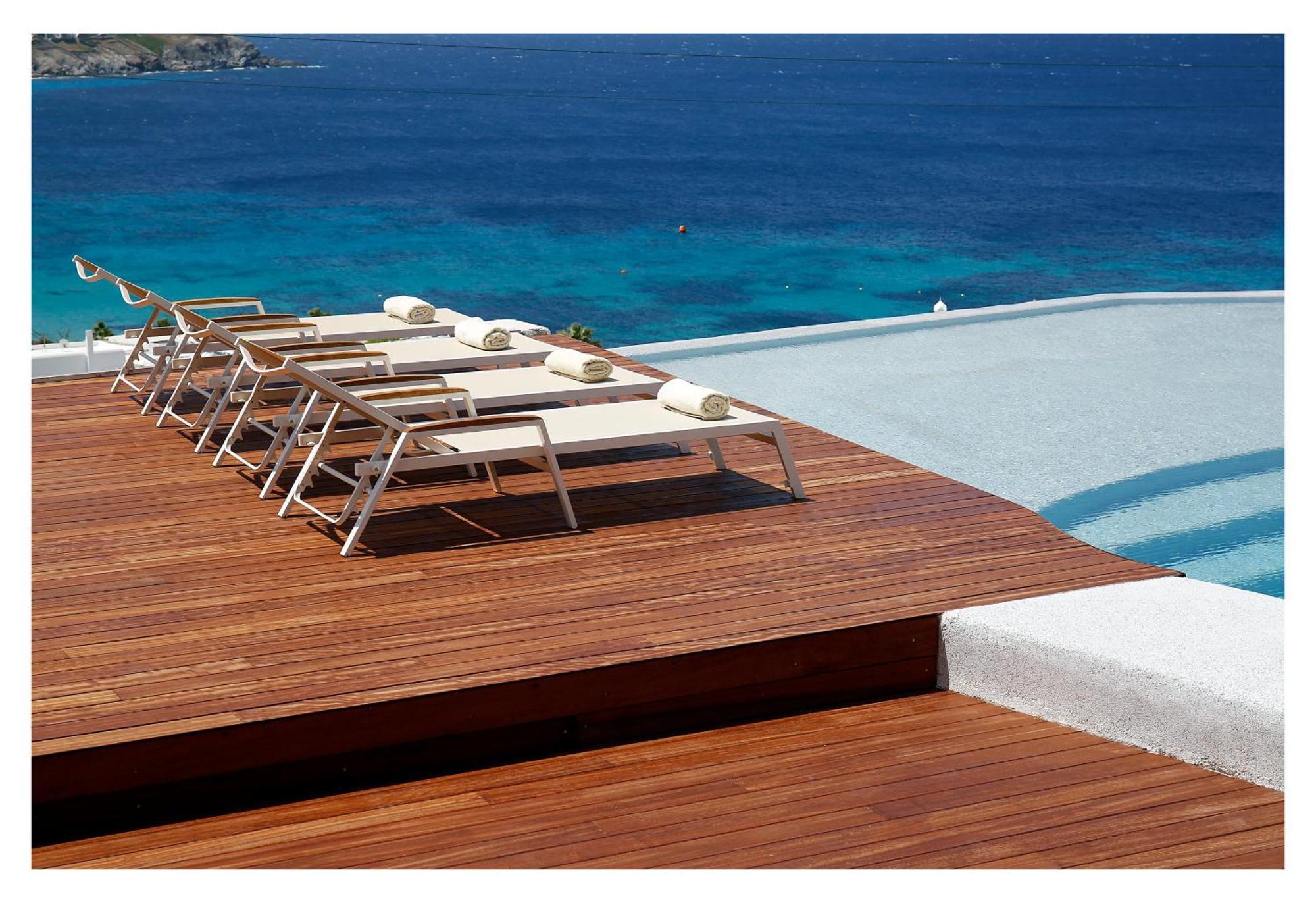 Aparthotel Panthea 2*